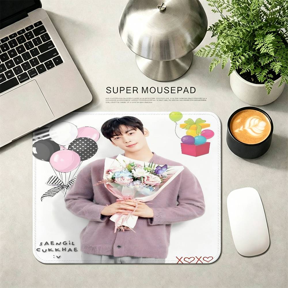 人気の韓国俳優チャ・ウンウアニメーションマウスパッドゲーミン - Gaming Accessories Korea のレビューと価格